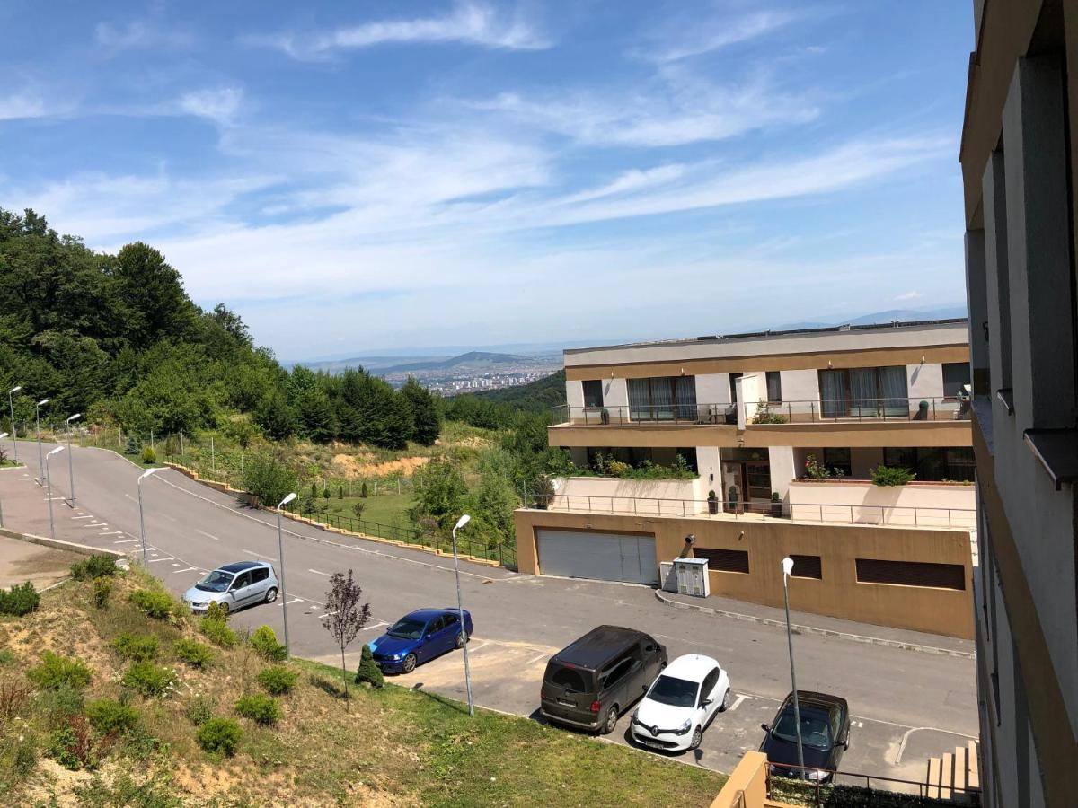 Iq Studio - Seasons Residence Braşov Esterno foto