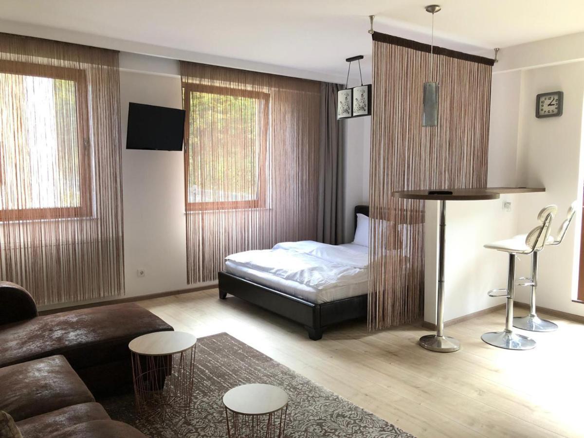 Iq Studio - Seasons Residence Braşov Esterno foto