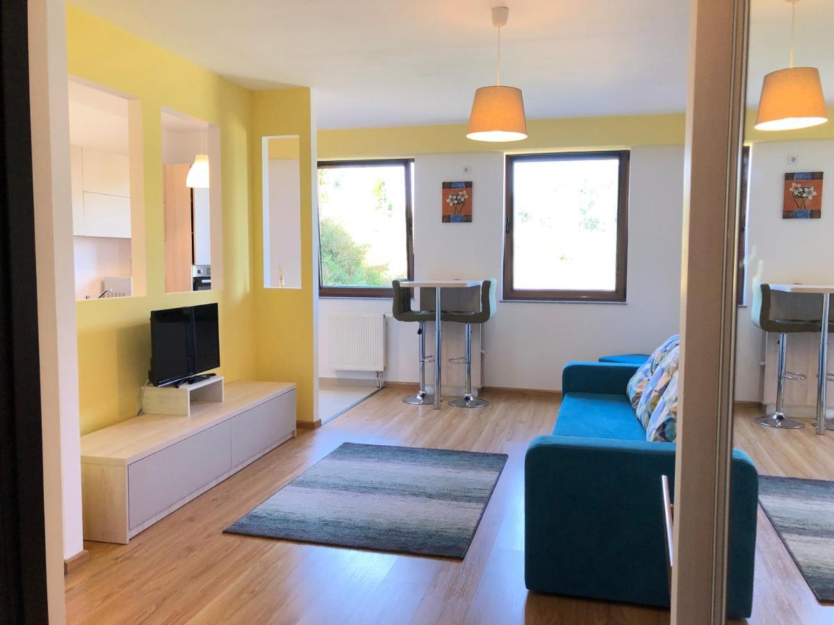 Iq Studio - Seasons Residence Braşov Esterno foto